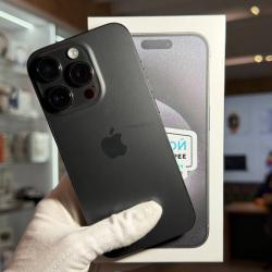 Смартфон Apple iPhone 15 Pro 128Гб "черный титан" б/у