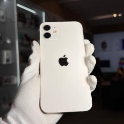 Смартфон Apple iPhone 12 256Гб белый б/у