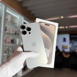Смартфон Apple iPhone 15 Pro Max 256Гб "натуральный титан" б/у