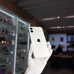 Смартфон Apple iPhone 12 128Гб белый б/у