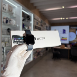 Apple Watch SE 2024, 44 мм, корпус из алюминия цвета &laquo;тёмная ночь&raquo; б/у