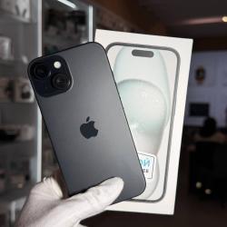 Смартфон Apple iPhone 15 128Гб черный б/у
