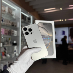 Смартфон Apple iPhone 16 Pro 256Гб "натуральный титан" б/у