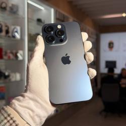 Смартфон Apple iPhone 15 Pro 256Гб "синий титан" б/у