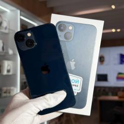 Смартфон Apple iPhone 13 128Гб "темная ночь" б/у