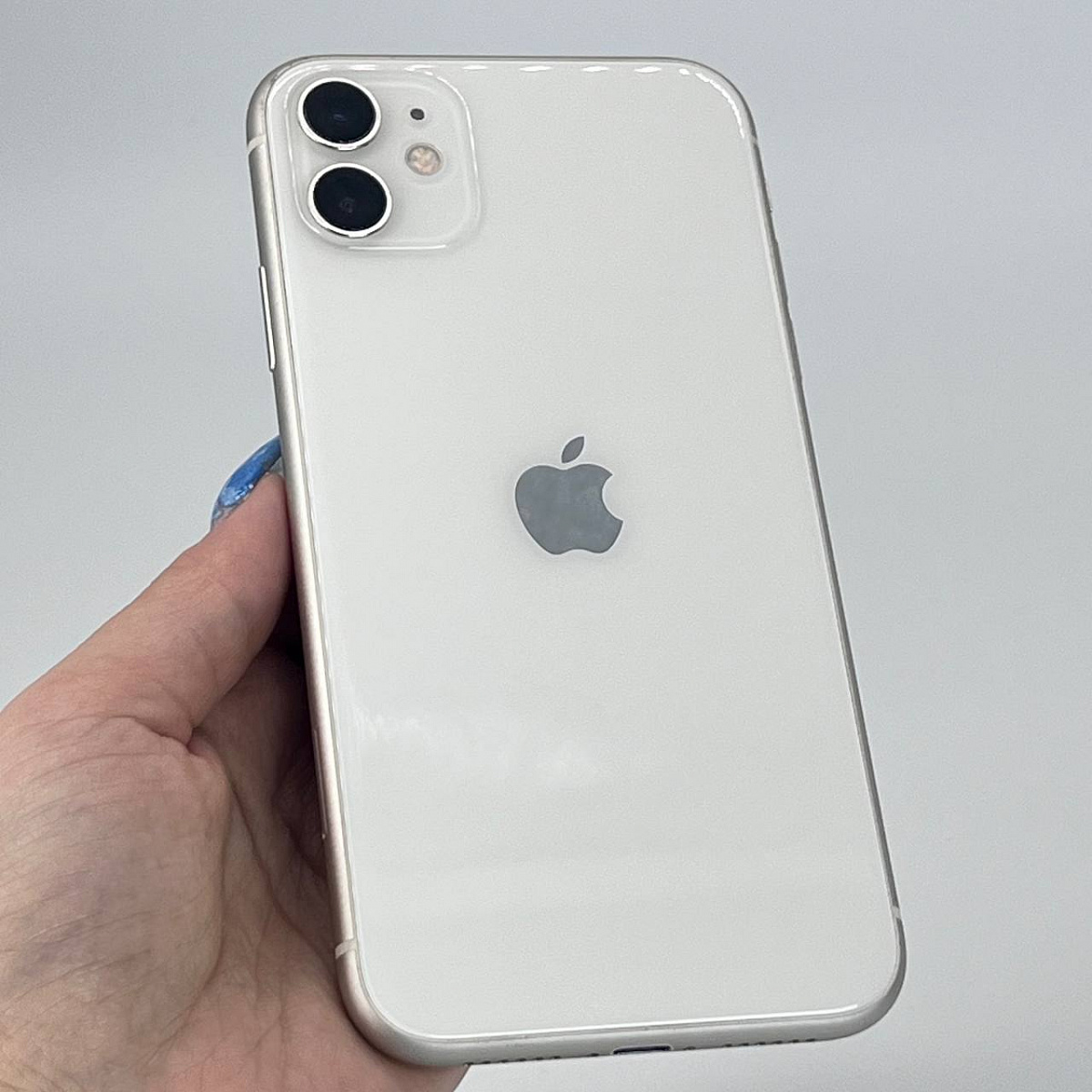 ᐉ Купить Смартфон Apple iPhone 11 128Гб белый б/у в Тюмени недорого, цена,  сколько стоит